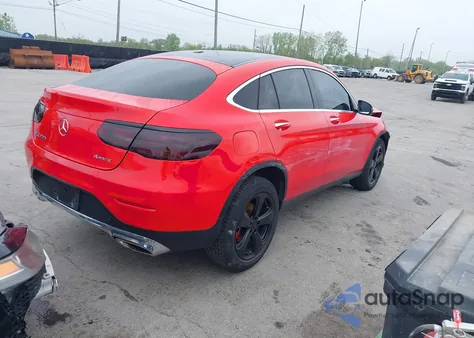 2017 Mercedes-Benz Glc 300 Coupe 4Matic z USA, uszkodzony, nr VIN WDC0J4KB2HF150357